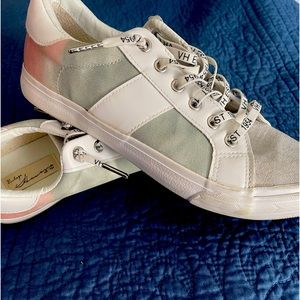 Women’s Vintage Havana shoes size 10